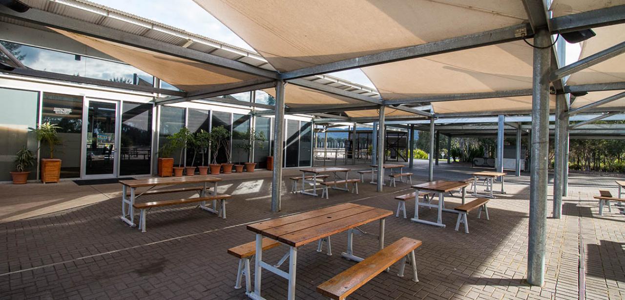 sirc-alfresco-tables